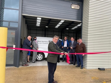 Robert Buckland MP opens new West Swindon Parish Depot
