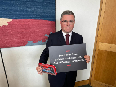 South Swindon MP Robert Buckland Supports Campaign To Improve Access To Live-Saving Defibrillators